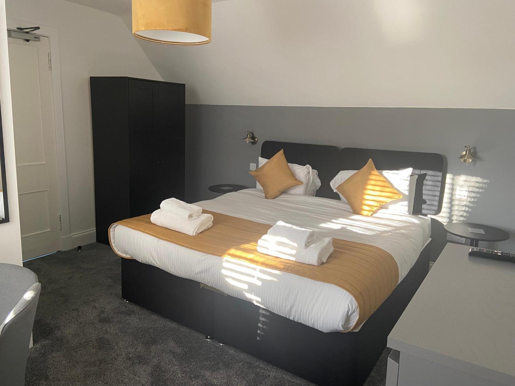 The Station Hotel Alness Extérieur photo